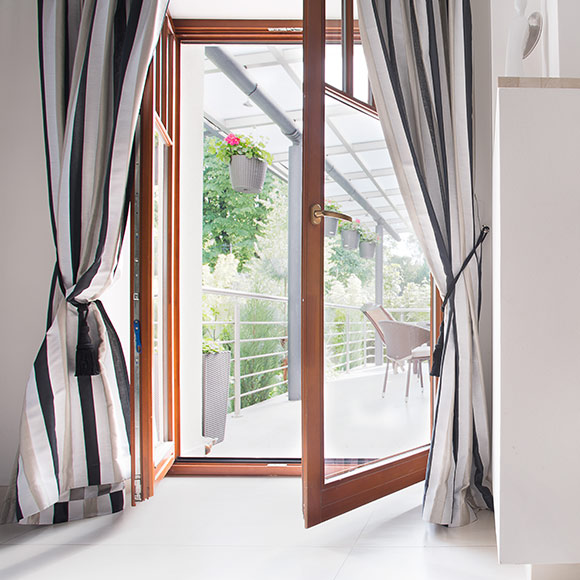 finestre-in-legno-580×580-2